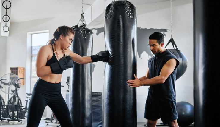 Boxer mit Boxsack